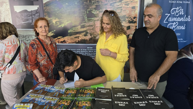 Örnek Bir Tablo: Baba Oğul İmza Günü