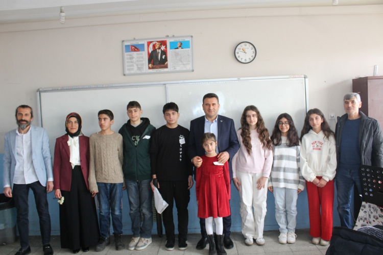 Öğrenciler Beceri Atölyesi'nde Yeteneklerini Sergiledi