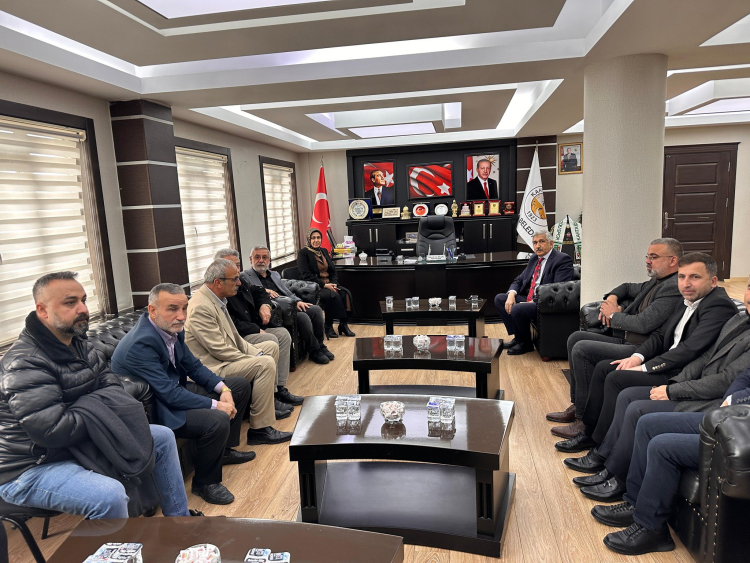 Usta Siyasetçi Metiner'den Hallaç'a Ziyaret