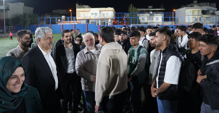 Kahtalı 500 Öğrenci Kamp İçin Mersin'e Uğurlandı