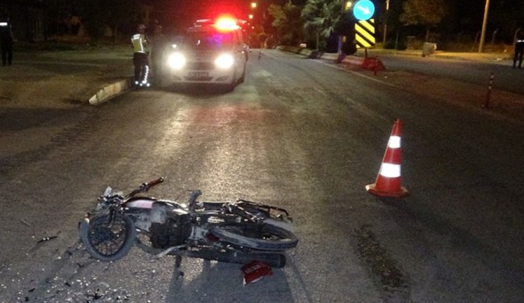 Otomobil Motosiklet Kazası: 1 Ölü