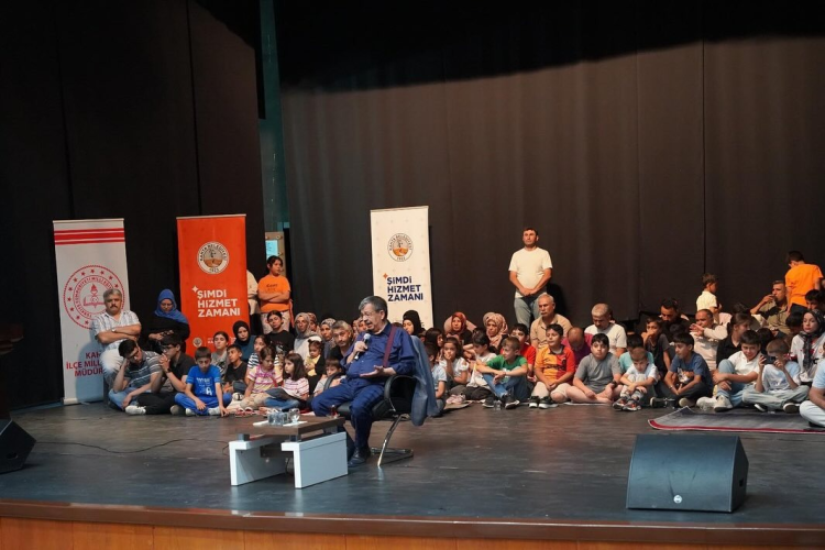Hayati İnanç Kahta’da Okurlarıyla Buluştu