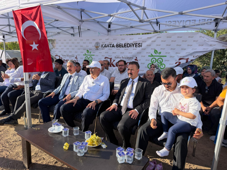 Kahta'da  Kerge (Bağbozumu) Festivali düzenlendi